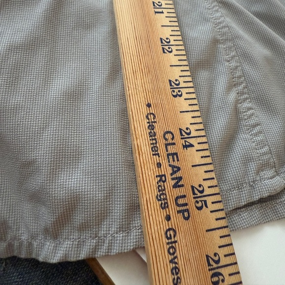 Kuhl Men's Gray Outdoor Button Down Long Sleeve Athletic Top -Medium - Picture 7 of 8